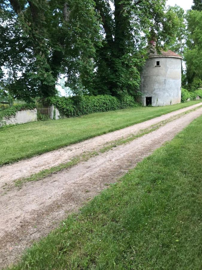 مبيت وإفطار Tréteau Chateau De Vesset المظهر الخارجي الصورة